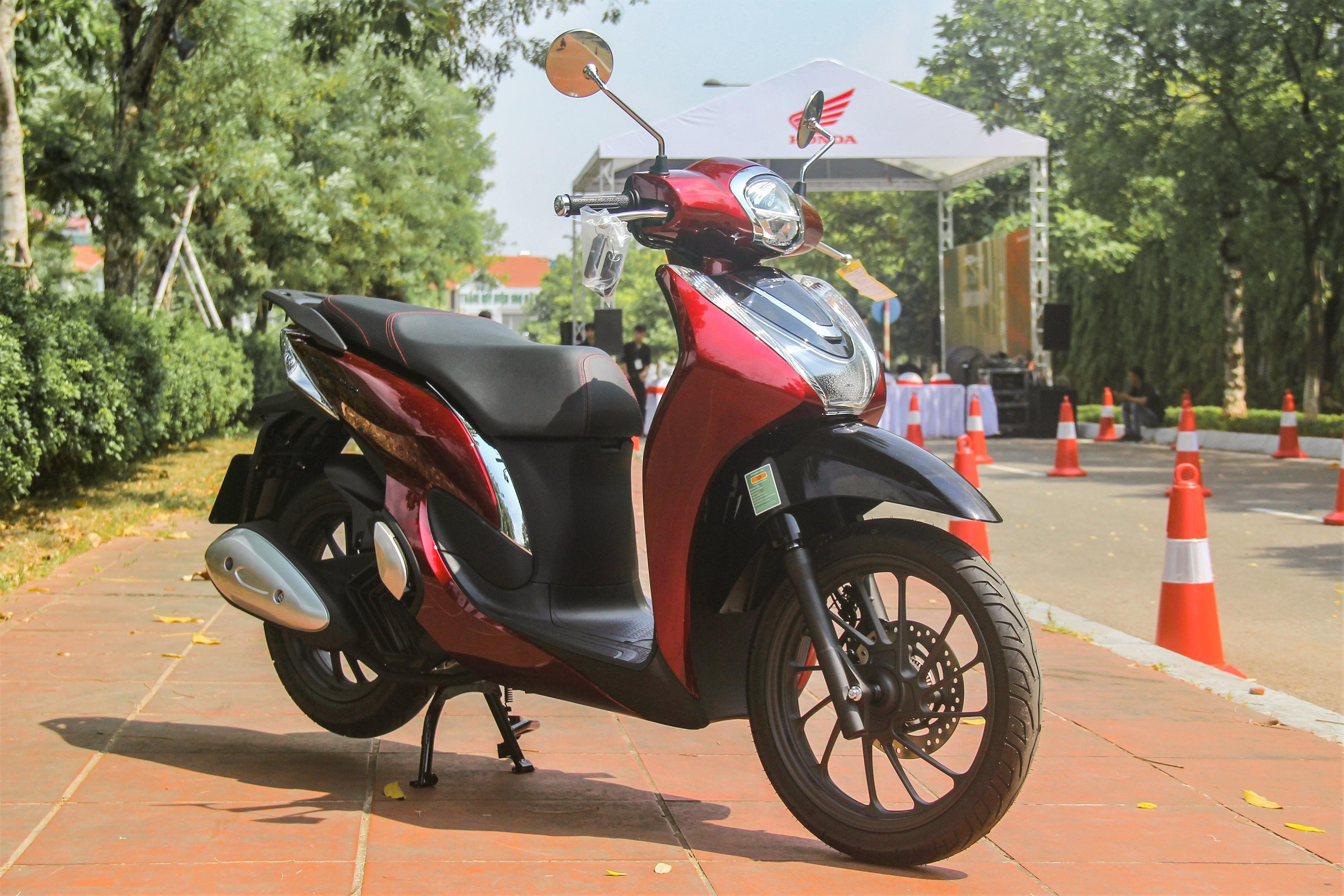 So sanh Honda SH Mode va Yamaha Grande anh 1